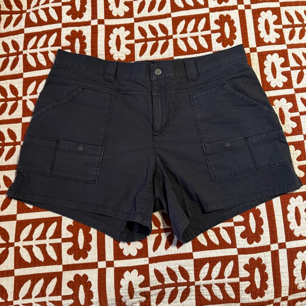 Mountain Hardwear Cascade Pass Women's Dark Cargo Size 14